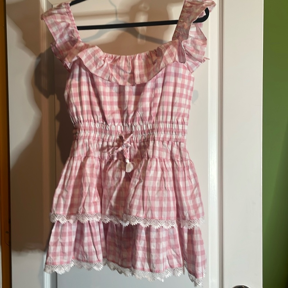 🩷🎀Pink & White Day + Moon romper with lace size medium  NWT P2P 18